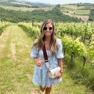Meet your Posher, Alisha